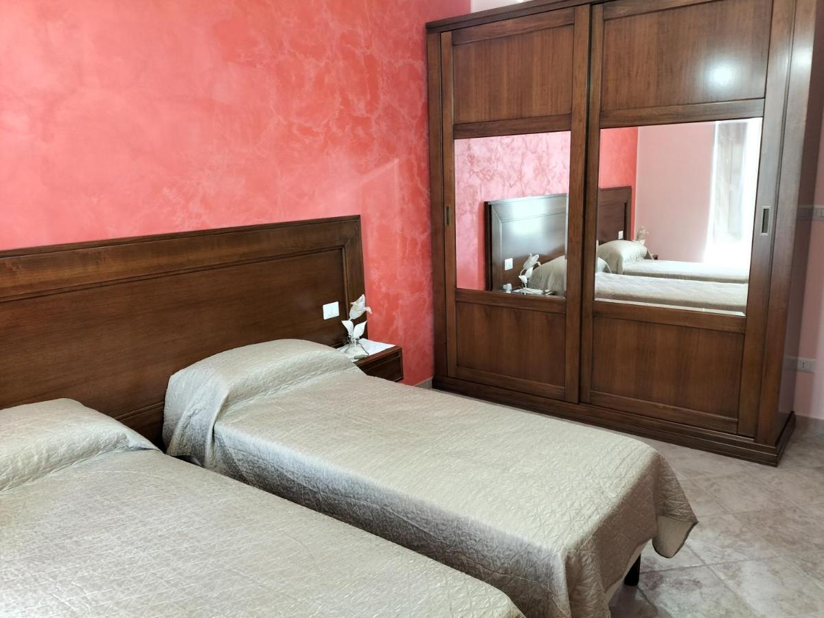 Agriturismo Dipinto Dal Sole Падула Екстер'єр фото